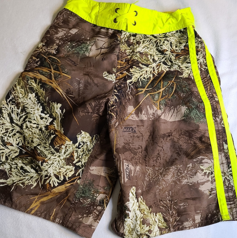 Advantage Max-1 Youth Swim Trunks 10/12 Camo